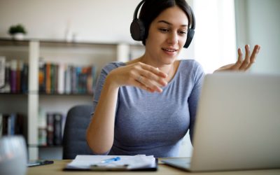 Which businesses benefit from having a leased line?